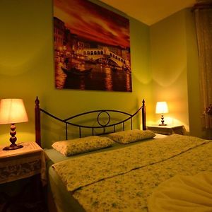 Deluxe Zimmer mit Kingsize-Bett