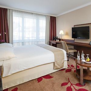 Standard Zimmer mit Kingsize-Bett