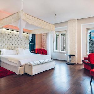 Deluxe Zimmer mit Kingsize-Bett