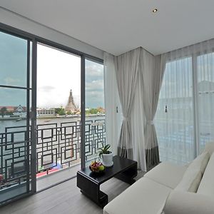 Grand Deluxe Zimmer mit Kingsize-Bett