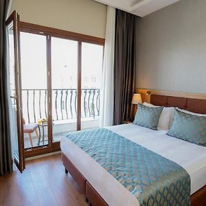 Deluxe Zimmer mit Kingsize-Bett