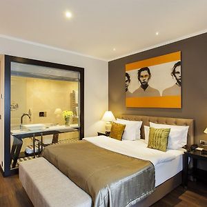 Deluxe Zimmer mit Kingsize-Bett