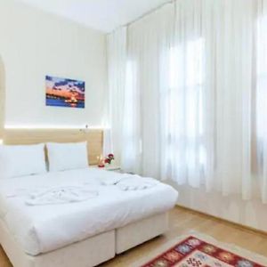 Standard Zimmer mit Kingsize-Bett