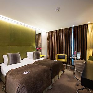 Deluxe Zimmer mit Kingsize-Bett