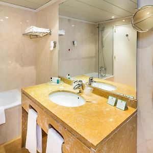 Zimmer mit zwei Einzelbetten