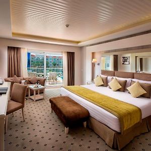 Honeymoon Junior Suite