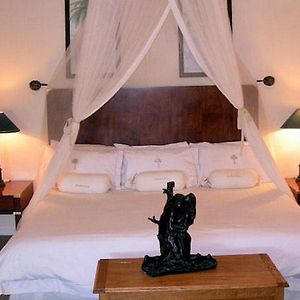 Honeymoon Zimmer mit Queensize-Bett