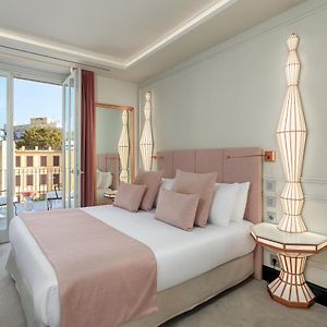 Deluxe Zimmer mit Kingsize-Bett