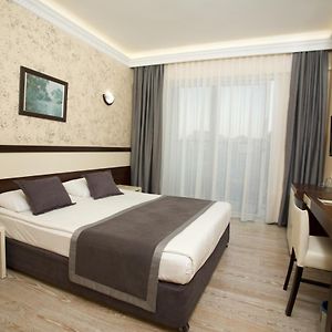 Standard Zimmer mit Kingsize-Bett