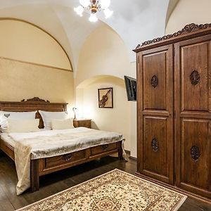 Standard Zimmer mit Kingsize-Bett