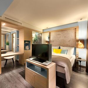 Deluxe Zimmer mit Kingsize-Bett für Gäste mit Behinderungen