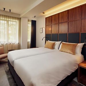Zimmer mit zwei Einzelbetten