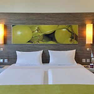 Standard Zimmer mit Kingsize-Bett
