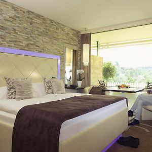 Standard Zimmer mit Kingsize-Bett