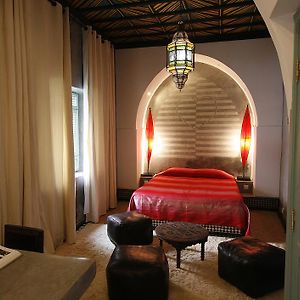 Deluxe Zimmer mit Kingsize-Bett