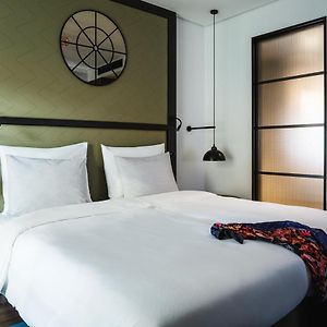 Standard Zimmer mit Kingsize-Bett