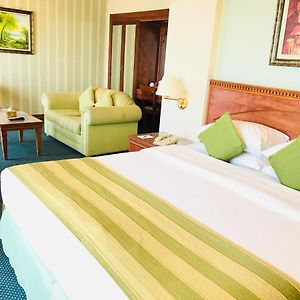 Executive  Beach Twin Room