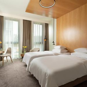 Deluxe Zimmer mit Kingsize-Bett
