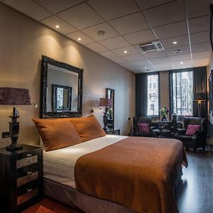 Luxus Zimmer mit Kingsize-Bett