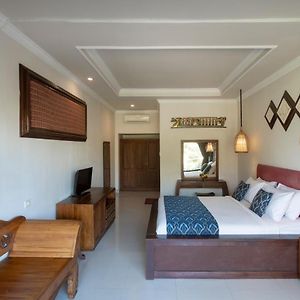 Grand Deluxe Zimmer mit Kingsize-Bett