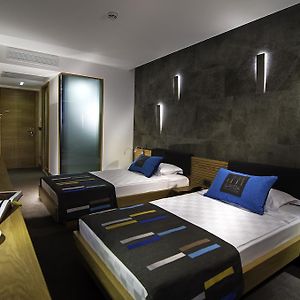 Zimmer mit zwei Einzelbetten
