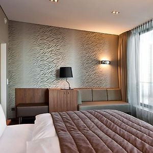 Deluxe Zimmer mit Kingsize-Bett