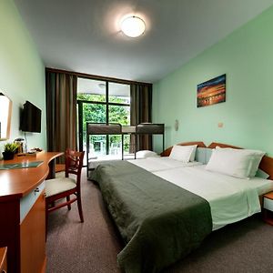 Family Beach Room