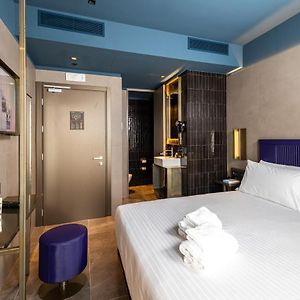 Zimmer mit Kingsize-Bett
