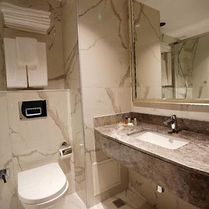Standard Zimmer mit zwei Einzelbetten