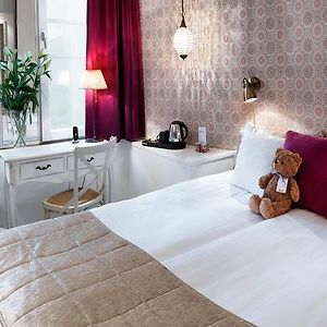 Standard Zimmer mit Kingsize-Bett