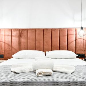 Aeolos Luxury Suites