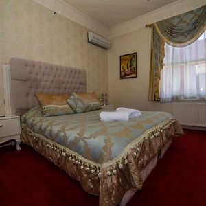 Standard Zimmer mit Kingsize-Bett