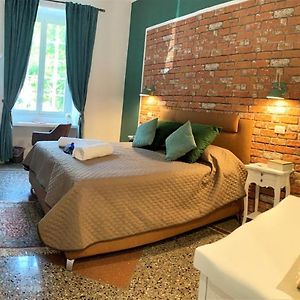 Deluxe Zimmer mit Kingsize-Bett