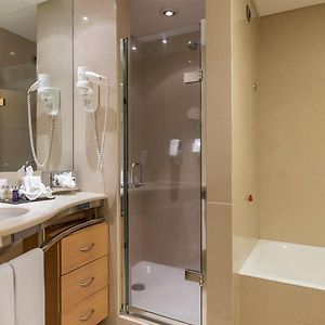 Standard Zimmer mit Kingsize-Bett