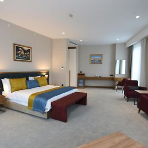 Superior Zimmer mit Kingsize-Bett