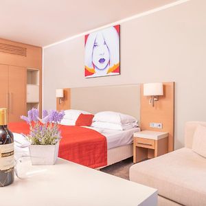 Deluxe Zimmer mit Kingsize-Bett