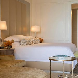 Deluxe Zimmer mit Kingsize-Bett