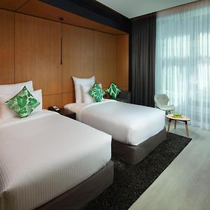 Zimmer mit Kingsize-Bett