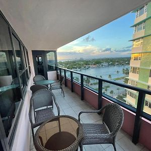 Signature Condominium mit 2 Schlafzimmern