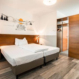 Standard Zimmer mit zwei Einzelbetten