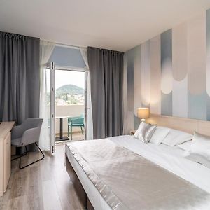 Zimmer mit Queensize-Bett