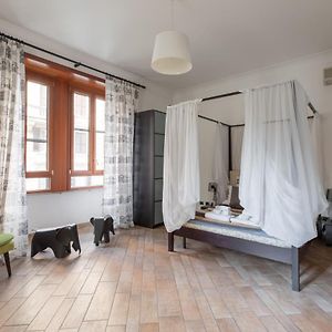 Deluxe Zimmer mit Kingsize-Bett