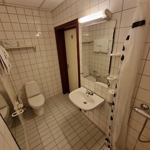 Zimmer mit zwei Einzelbetten