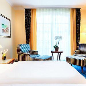 Executive Zimmer mit Kingsize-Bett