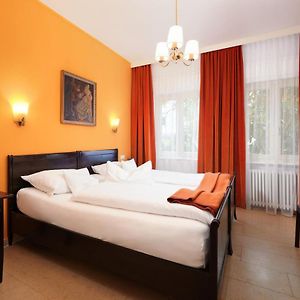 Zimmer mit Queensize-Bett