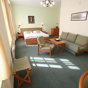 Familien-Zimmer