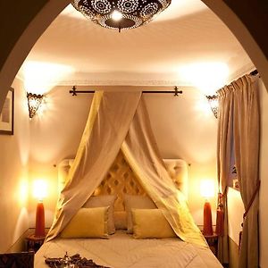 Standard Zimmer mit Kingsize-Bett