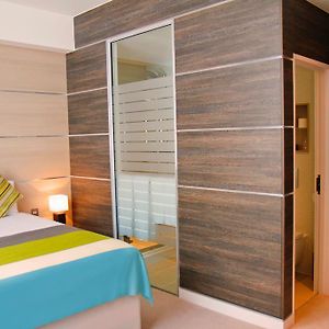 Standard Zimmer mit Kingsize-Bett