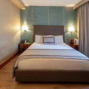 Standard Zimmer mit Kingsize-Bett