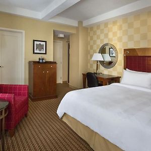 Classic Zimmer mit Kingsize-Bett